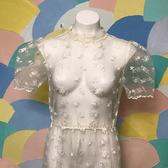 Lace Floral Maxi Dress - Picture 2 of 4